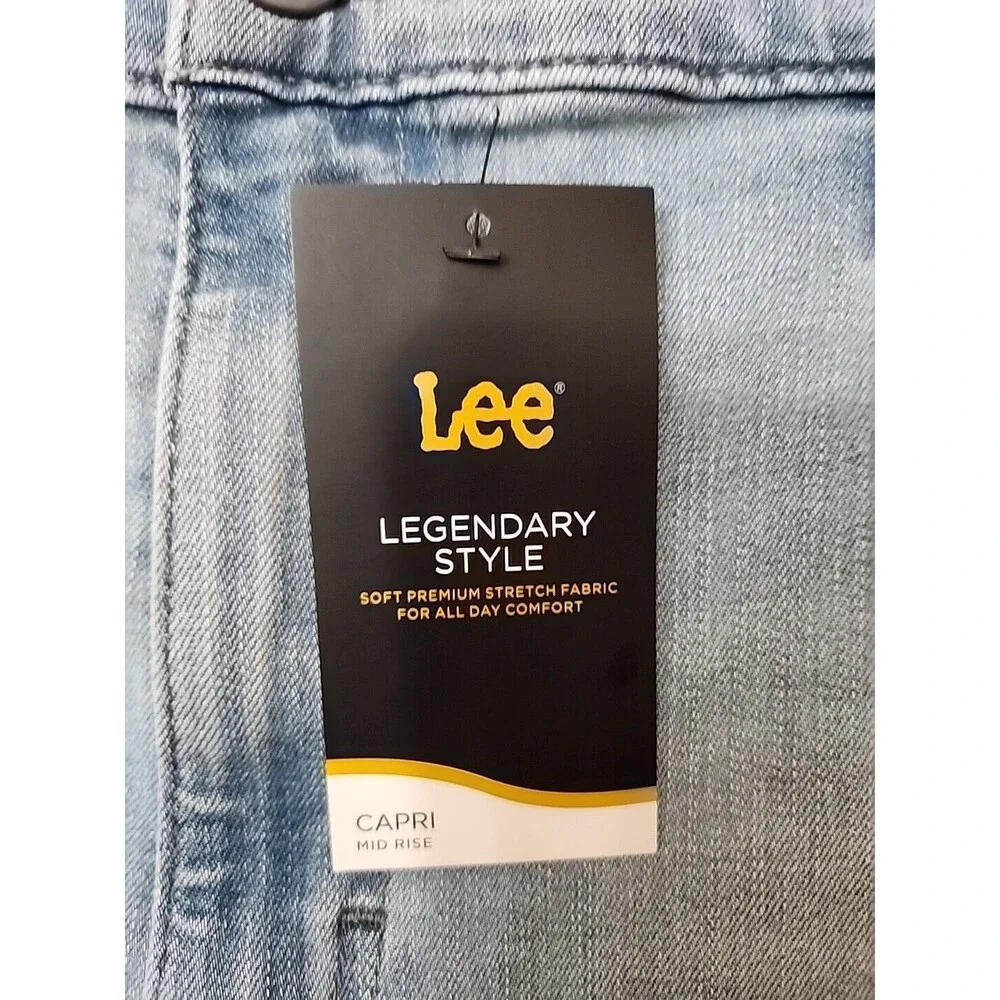 Lee Legendary Mid Rise Capri Jeans Womens 18 Light Blue Raw Hem Stretch NEW - Picture 6 of 11